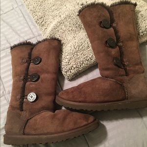 Bailey Button UGG Boots 👢 Chocolate Brown
